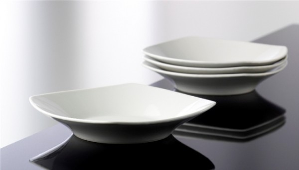 BISTRO SQUARE WH 4pc assiette creuse 20c